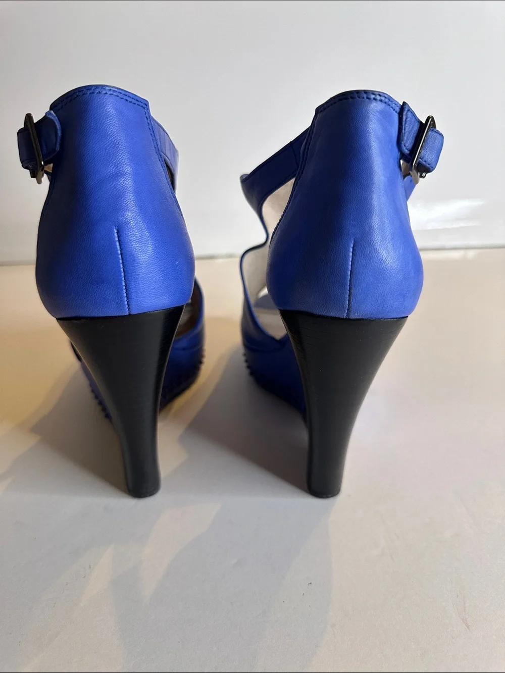 Vince Camuto Waylins Royal Blue Leather Open-Toe Slingback Wedges